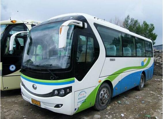 出租宇通大巴車