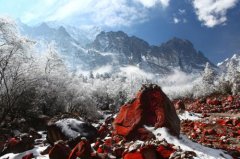 成都旅游包車找哪家