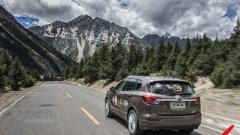 成都租別克商務(wù)自駕瀘沽湖一天多少錢