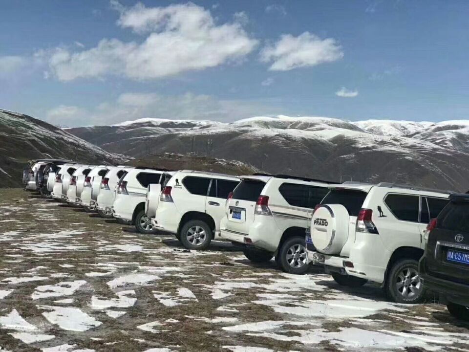 成都正規(guī)越野車租車公司