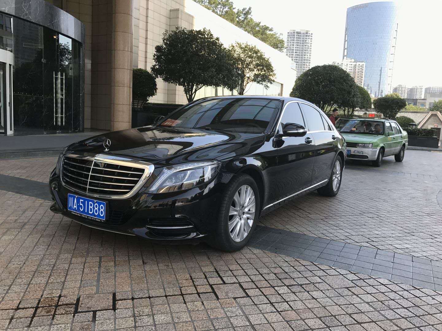 成都婚車租賃公司哪家好，排名靠前的租車公司是哪家