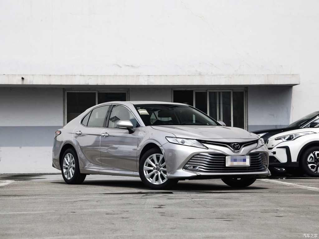 成都租車價(jià)格|國慶成都租小轎車多少錢一天