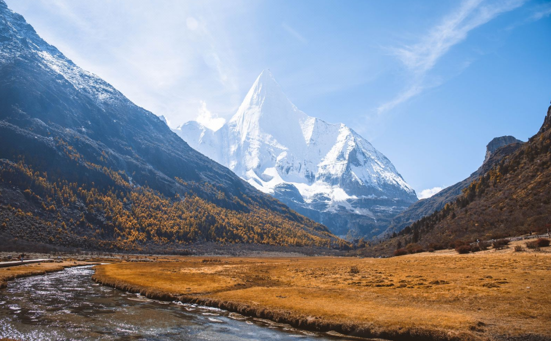 旺季租普拉多要多少錢，一天的費用是多少