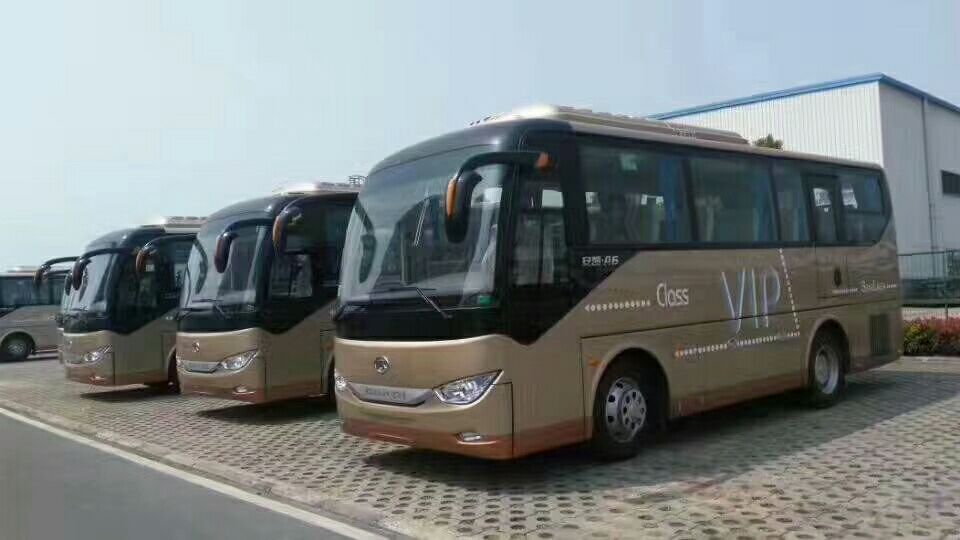 成都18座豐田海獅商務車出租詳細說明