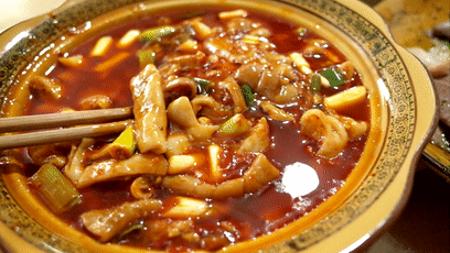 去成都租車自駕游，該吃的吃，該喝的喝