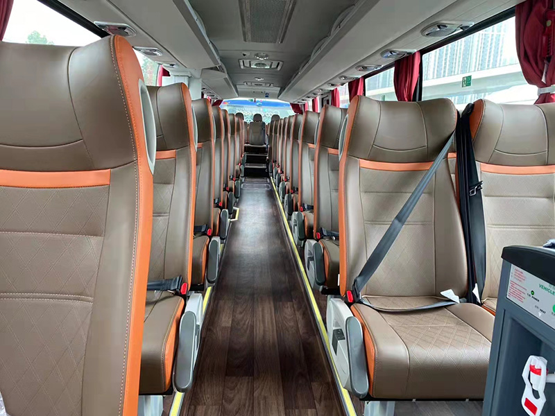 成都租大巴車(chē) 成都租大巴車(chē)